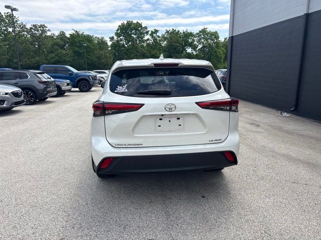 2021 Toyota Highlander LE