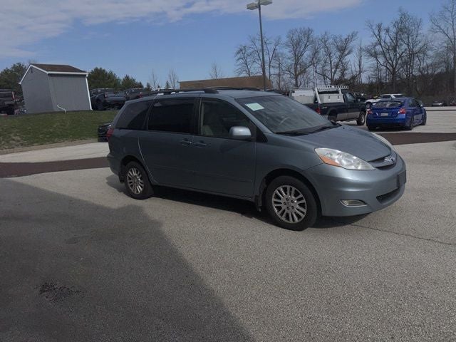 2007 Toyota Sienna XLE 7 Passenger