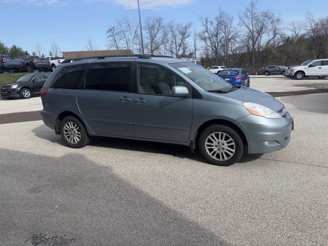 2007 Toyota Sienna XLE 7 Passenger