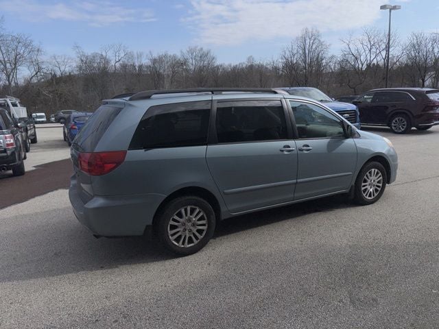 2007 Toyota Sienna XLE 7 Passenger
