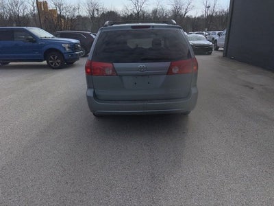 2007 Toyota Sienna XLE 7 Passenger