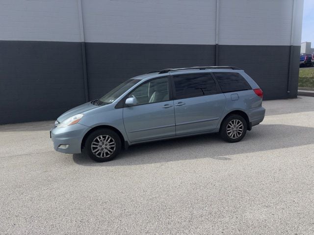 2007 Toyota Sienna XLE 7 Passenger