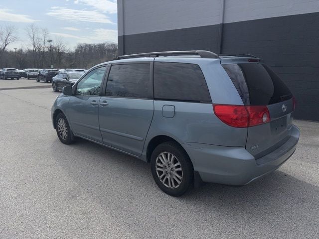 2007 Toyota Sienna XLE 7 Passenger