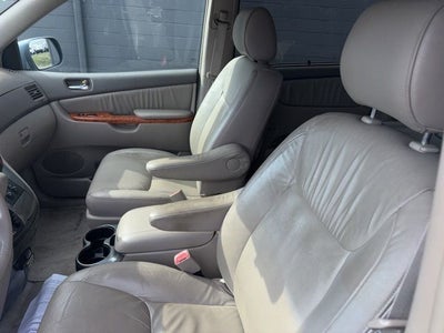 2007 Toyota Sienna XLE 7 Passenger