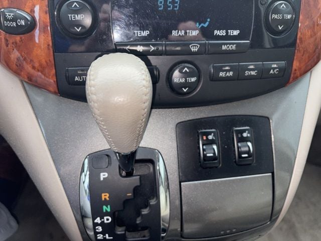 2007 Toyota Sienna XLE 7 Passenger