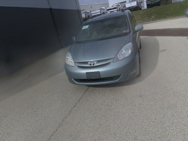 2007 Toyota Sienna XLE 7 Passenger